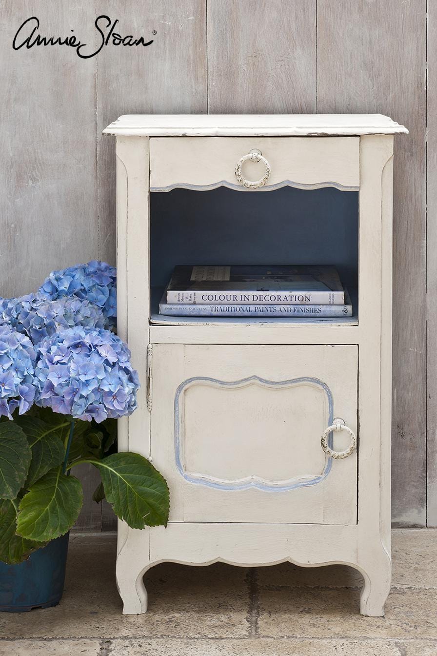 The Owl Box Chalk Paint® by Annie Sloan Original